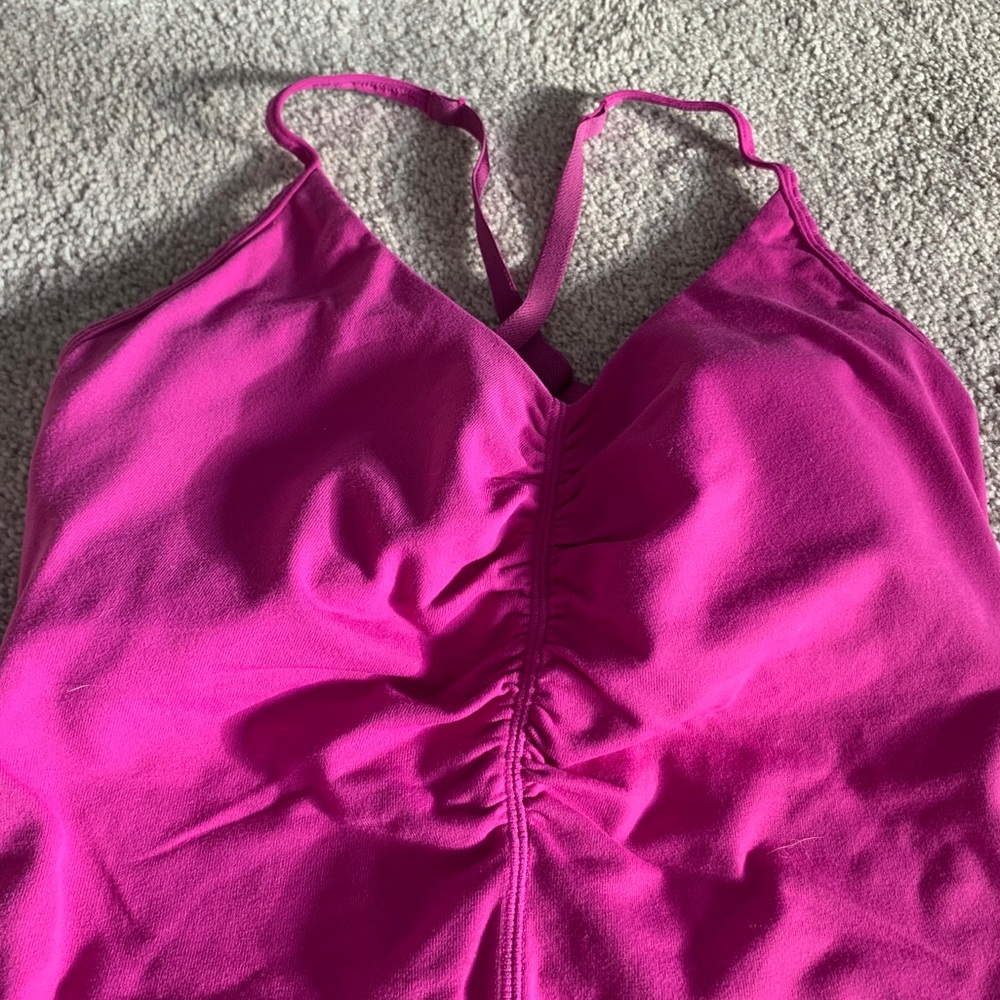 LULULEMON Tank Top Built in Shelf Sports Bra. - Picture 2 of 8
